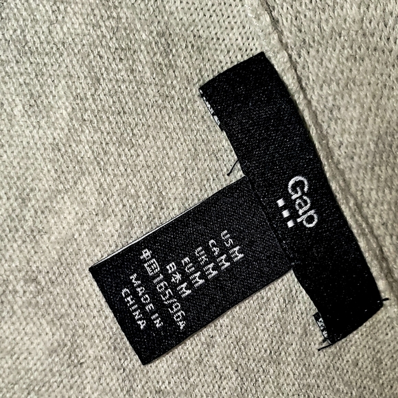 Gap, dolman sleeve, open sweater. - Picture 2 of 7